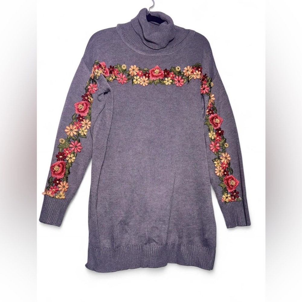 MISSLOOK Gray Turtleneck Sweater with Floral Embroidery